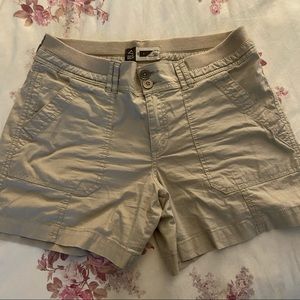alpine design hiking / cargo shorts